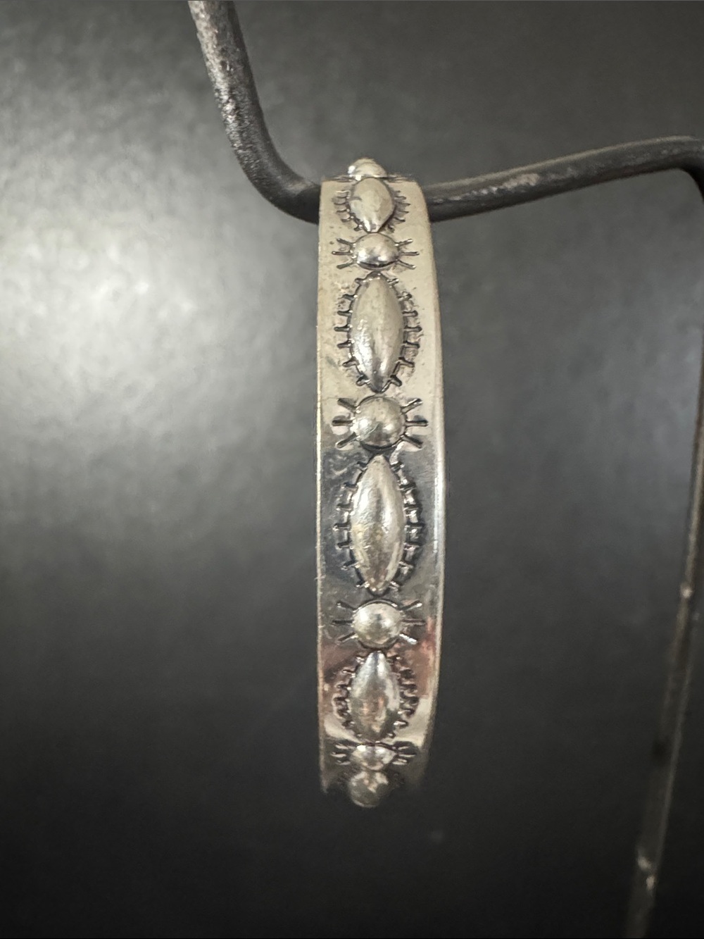 Silver Floral Motif Women's Bangle Bracelet - Silver